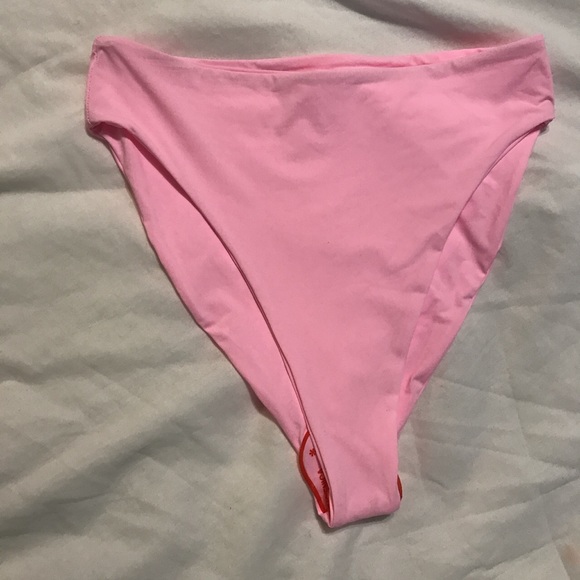 437 Swimsuit. Kenzie Top XL, Aubrey Bottom L. - Picture 4 of 4